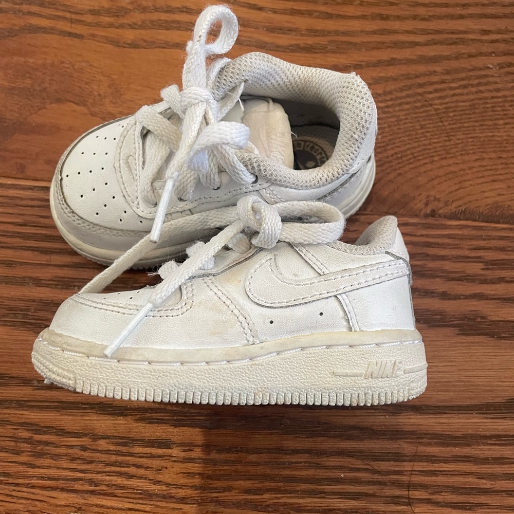 Toddler Nike shoes